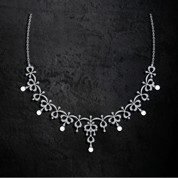 Midnight-Blossom-Diamond-Necklace