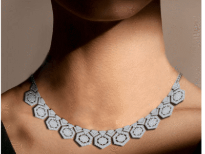 royal-luminescence-diamond-necklace-model-shoot