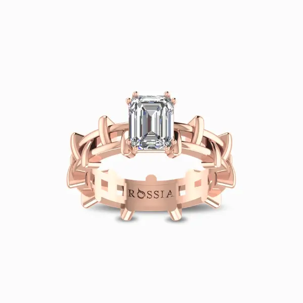 Riveria Elegant Solitaire Ring