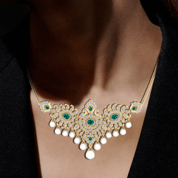 traditional-diamond-necklace-set-model-shoot