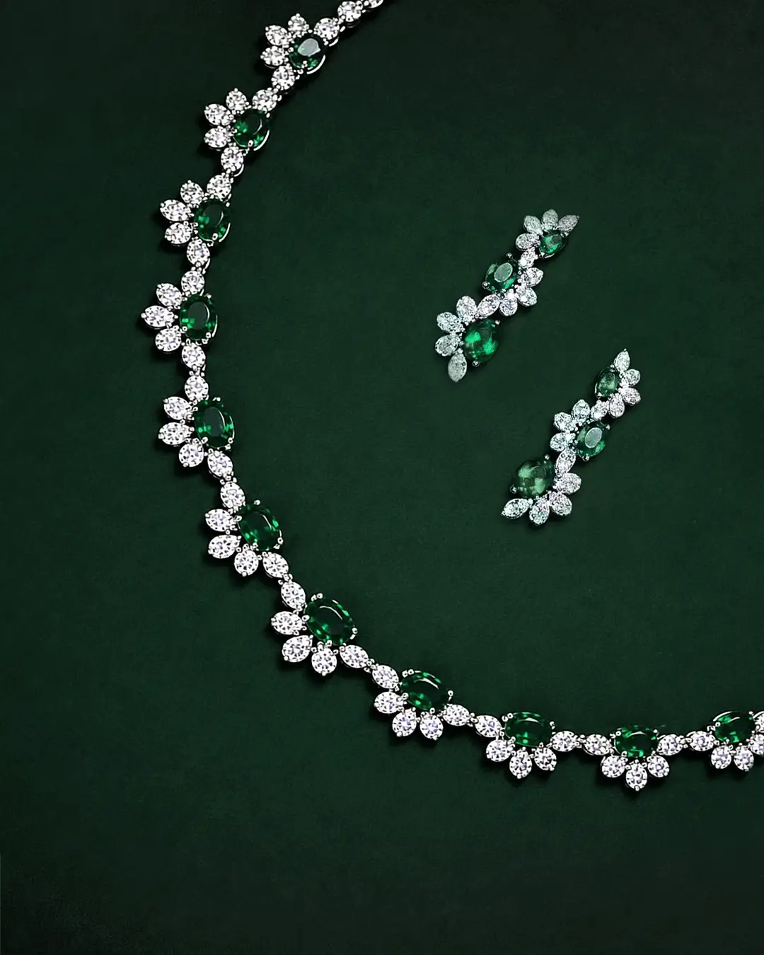 Lab-Grown-Diamond-necklace