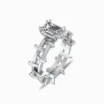 Riveria-Elegant-Solitaire-Ring-White-Gold-Side-View